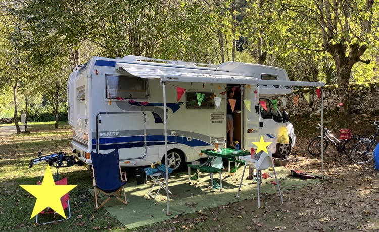 Fiat Ducato Alkoof Camper voor met het (jonge) gezin