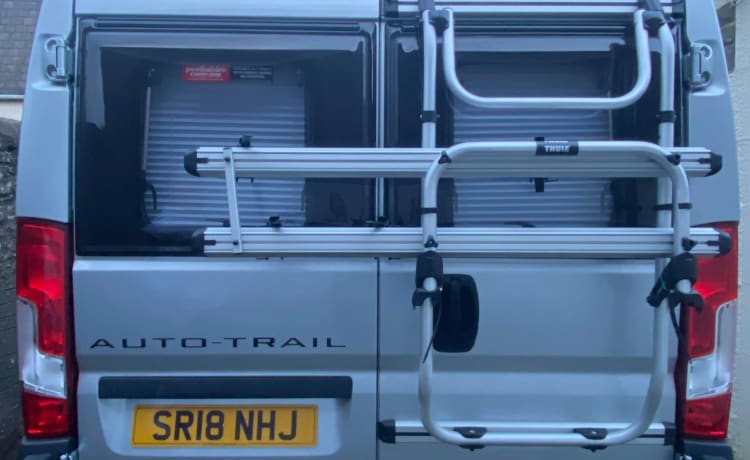 La camionnette idéale et entièrement assurée pour une aventure de conduite parfaite au Royaume-Uni.