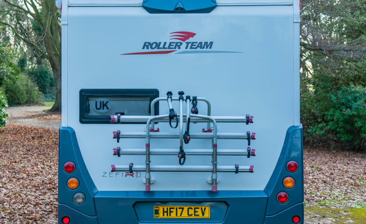 Oxfordette – 4 Berth Roller Team 