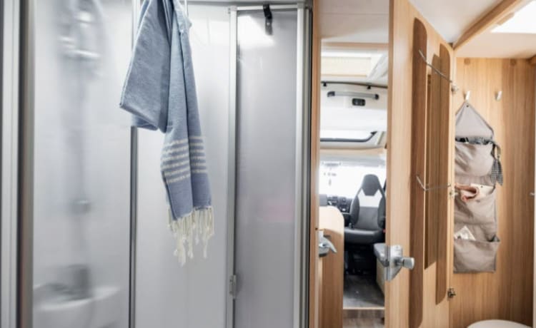 Sunlight familie luxe 4-persoons camper hi