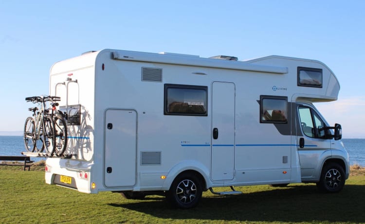 Saltire sunsets Motorhome hire  – 6 berth Fiat alcove from 2021