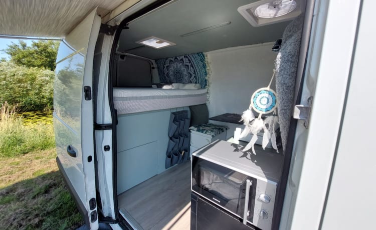 Vansy – Self-build camper van