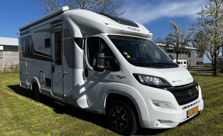 3 LMC T692G – LMC T692G automatique semi-intégral pour 2 personnes