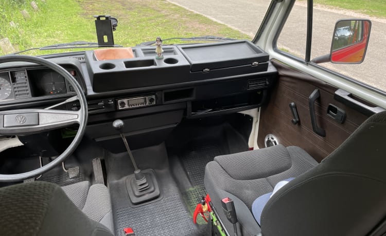 Lana – Volkswagen retro camper uit 1981