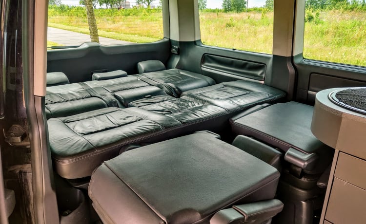 Camping-car 2.5 TDI Multivan T5 Highline noir