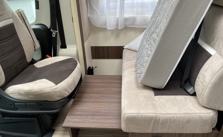 The campervan adventure  – Benimar Mileo 283 Automatic 2 posti letto 2020 con navigazione satellitare