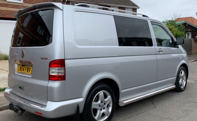 Explorer  – Volkswagen transporter 2.5 TDI Sport