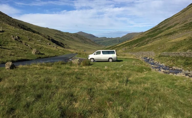 Kiwi  – Unique Japanese 4X4 Campervan