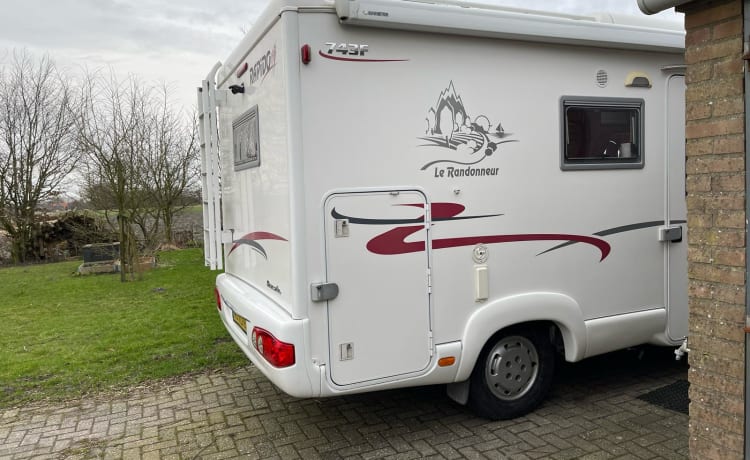 Mooie compacte camper 2/3 persoon