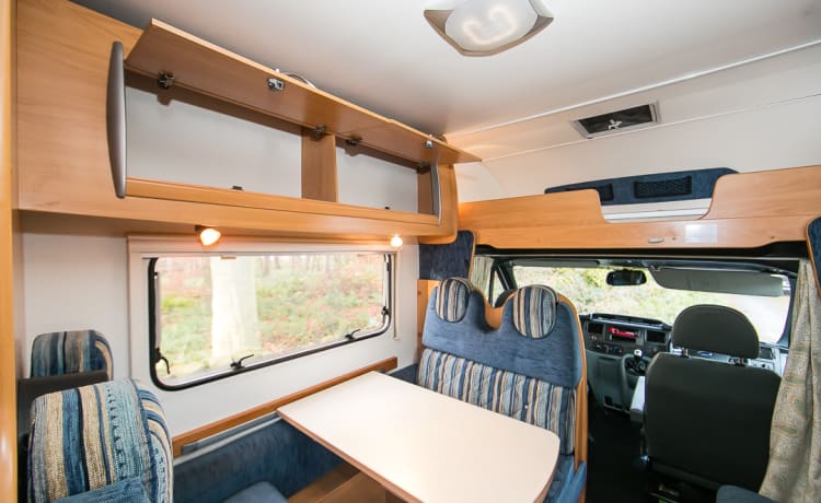 Honey – 6 Berth Spacious Family Motorhome