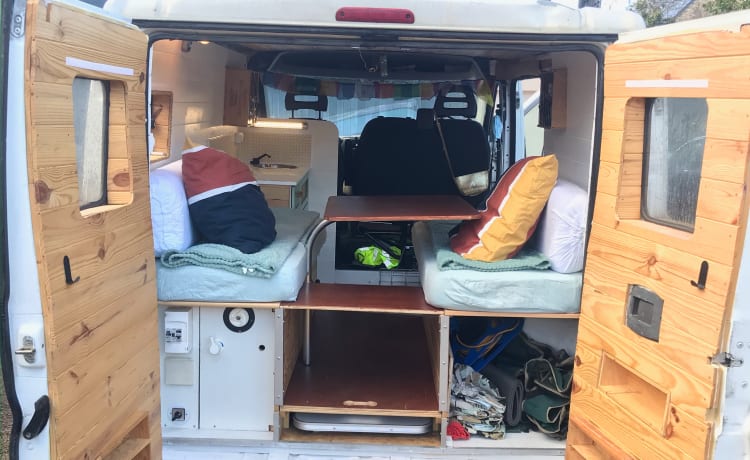 Jeanne et Simon  – #vanlife en Bretagne 