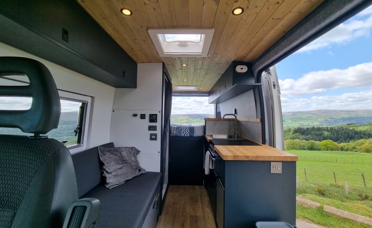 Graham – Off-Grid Camper - Perfect for Winter Camping Trips