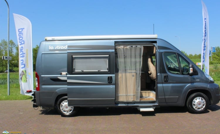 lastrada – 2 persoons Fiat buscamper uit 2013