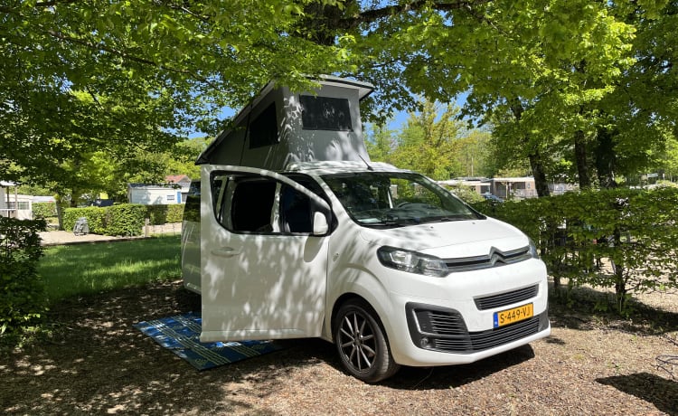 vrijheid blijheid – 4p verlengde Citroën campervan uit 2017 