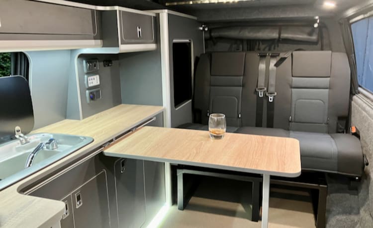 Billy – 4 Posti letto VW T6 - Nuova conversione - Auto - LWB