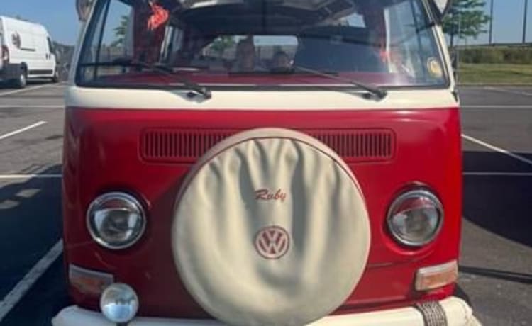 Ruby Tuesday  – Camper Volkswagen a 4 posti letto del 1972