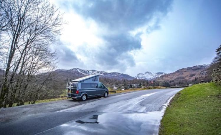 Grey VW Camper – Lake Windermere Beheizter Luxus-Wohnmobil