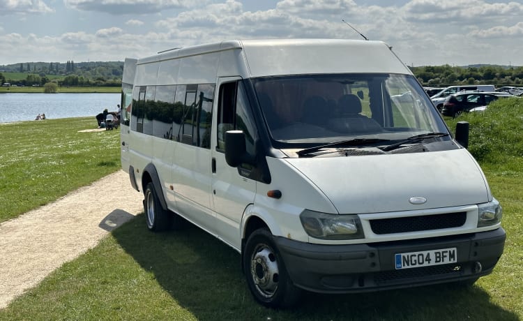 3 berth Ford bus from 2004