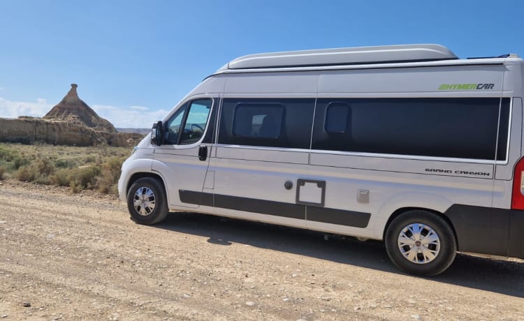 Hymer Grand Canyon bus camper