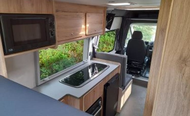 BP70 – 4 Berth Campervan/Motohome - fully equipped for your next Adventure