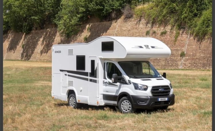 Rimor Kiling 4 – Noleggio camper Highfields