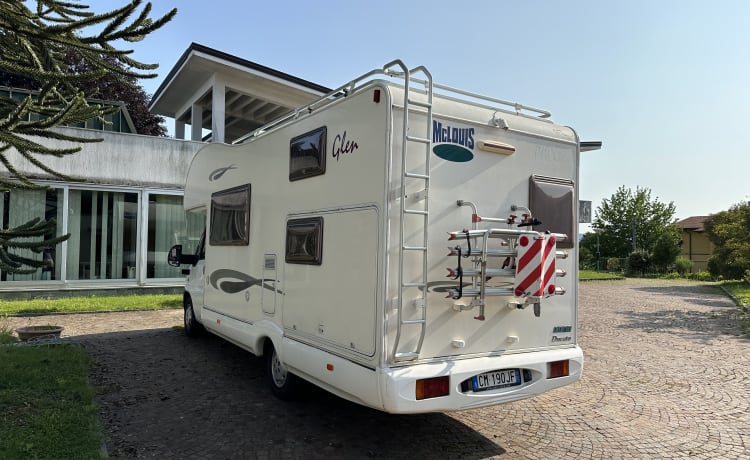 JoyRider – Camper met schuine daken voor 7 personen