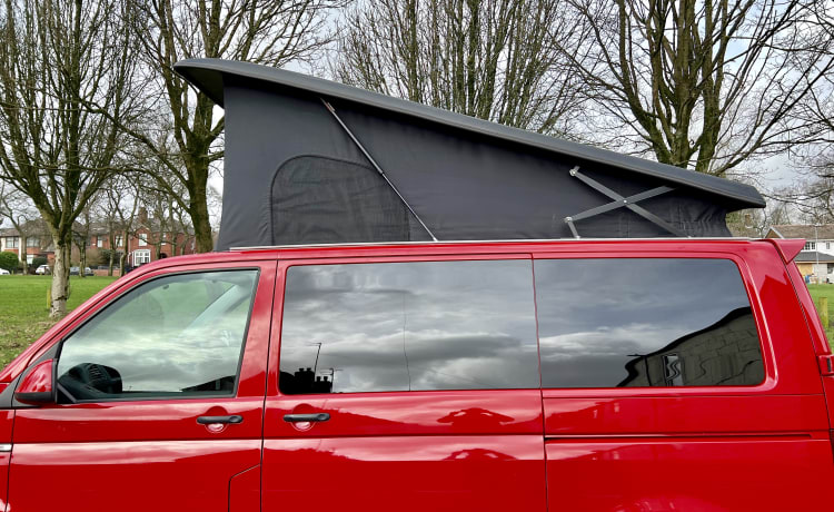 VW T6 Transporter Pop-Top Campervan