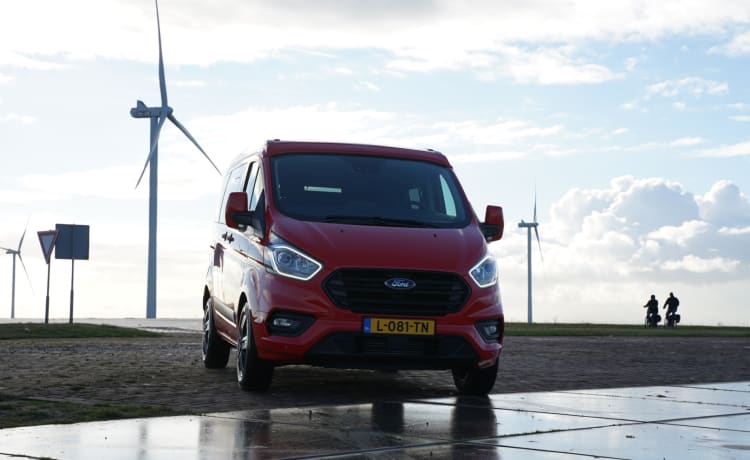 Ford Nugget uit 2021 – Travel in Red