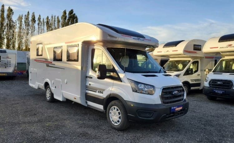 Zefiro 696 Automatic 5 berth – 2022 Roller Team Zefiro 696 Auto Vijf slaapplaatsen 