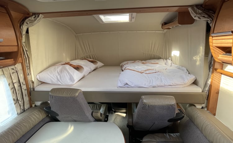 Edens Wanderlust – Luxus-Camper mit allem Komfort, ein Traum auf Rädern!