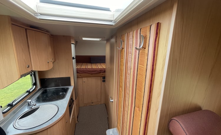 Dolly – 4 berth Renault Motorhome