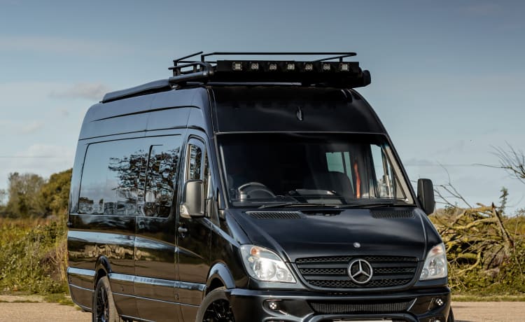 Black Prince – Der ultimative Super-High-Spec Off-Grid-Abenteuercamper