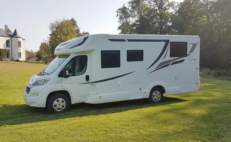 McLouis 2 – Tout neuf (année 2023) Camping-car McLouis moderne - Automatique - Panneau solaire