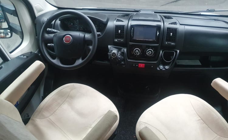 FIAT Carado T348 from 2018 4P *New in rental*