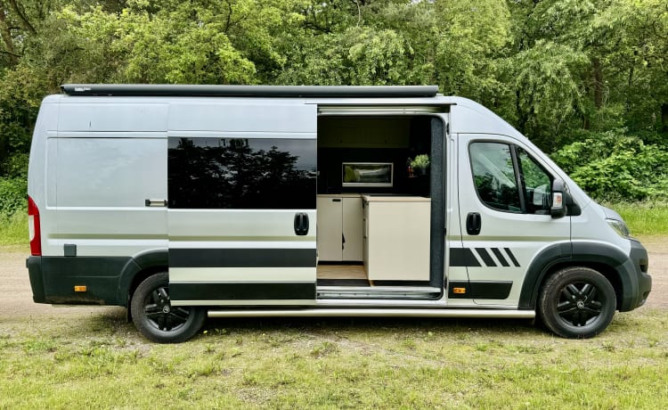 Boaz  – Citroën Jumper 2018 camper 2 persone L4H2 