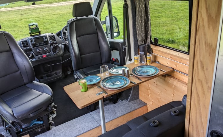 Camper - 2, 3 o 4 posti letto. Può essere off-grid