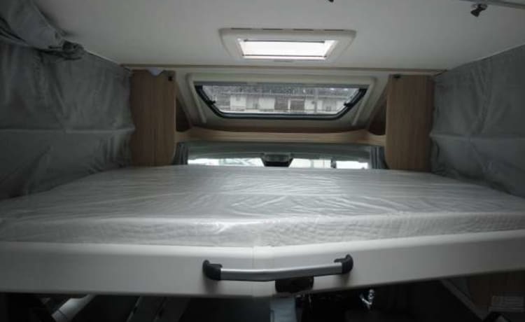 T690 – Neuer teilintegrierter Camper Sunlight T690c 4 Pers. Mj24