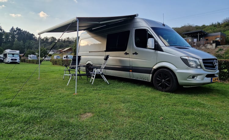 Luxe 2p MB Sprinter buscamper met Airco