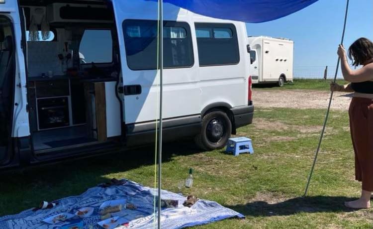 Eva – Camper accogliente con 2 posti letto