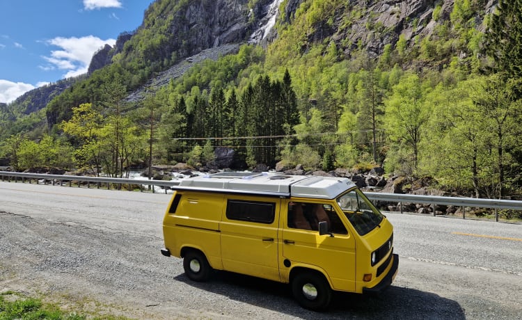 Unieke Volkswagen T3 uit 1988 om mee op avontuur te gaan