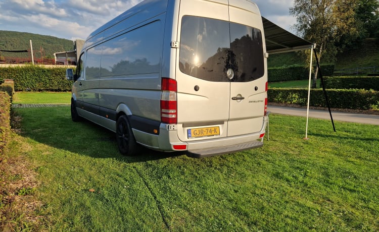 Luxe 2p MB Sprinter buscamper met Airco