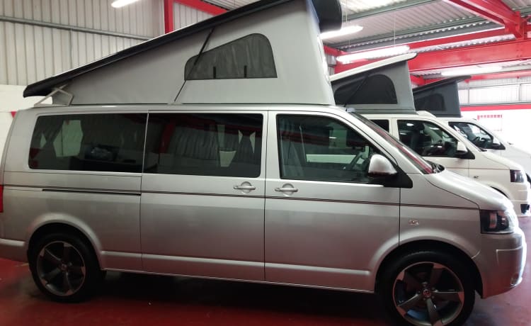 Camper Van Beethoven – Camper Volkswagen a 4 posti letto del 2015