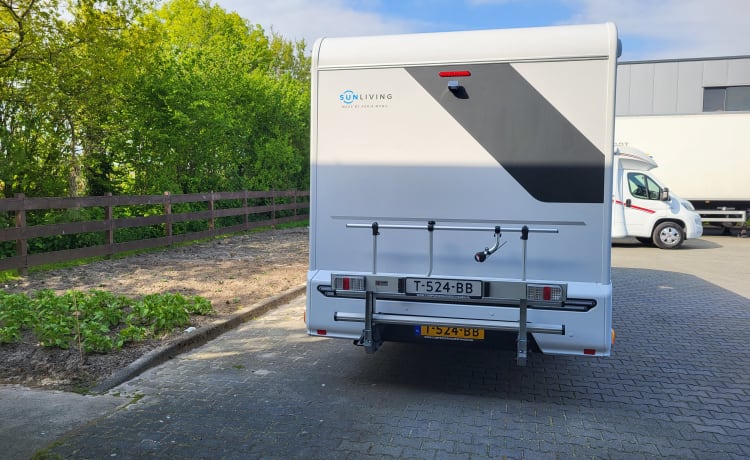 Sun Living S70sl – New and chic camper with single beds of 2.10, fully equipped