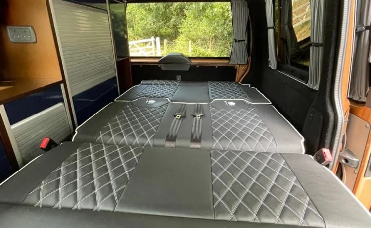 YS71WTG NOMAD –  Camper nomade con 4 posti letto