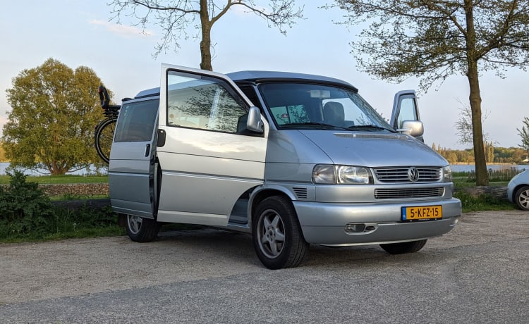 Schöner und leistungsstarker T4 Volkswagen Wohnmobilbus