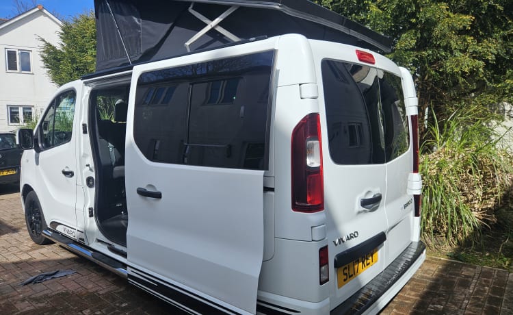 Roxy – 4 berth Vauxhall campervan from 2017