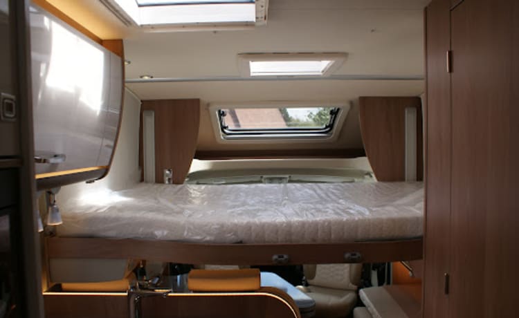 Burstner luxe camper