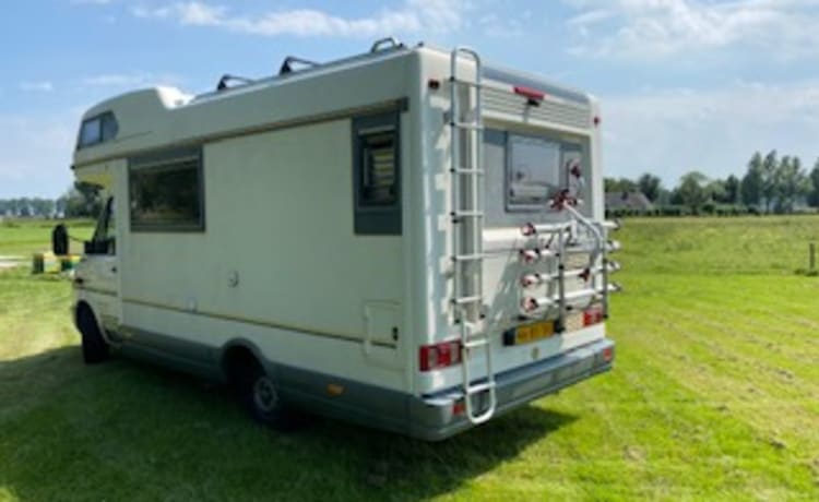 Camping-car spacieux et confortable