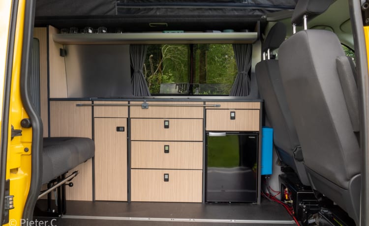 Yellow Submarine – Camper bus VW T5 Extended - Proprio come un'auto