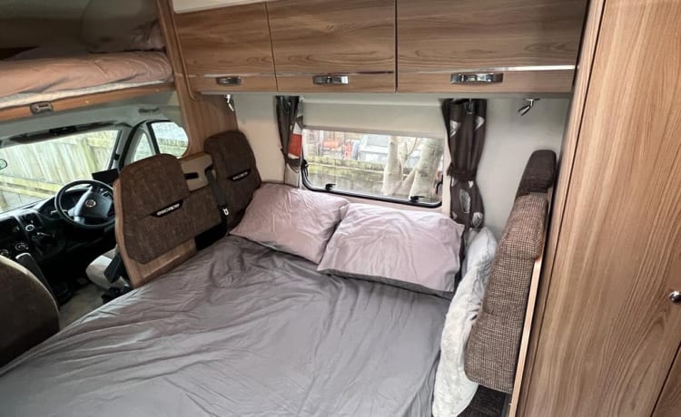 Shirley – The Perfect Family Motorhome